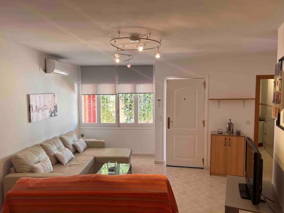 Bungalow In Calpe - Swimming Pool And Tennis Court ภายนอก รูปภาพ